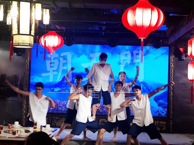 正宗特色火鍋加盟費多少，不妨來算一下