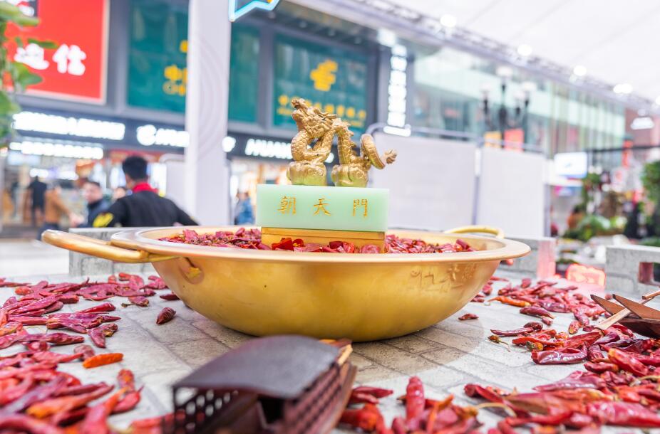 哈密開火鍋加盟店如何經(jīng)營？怎么管理？