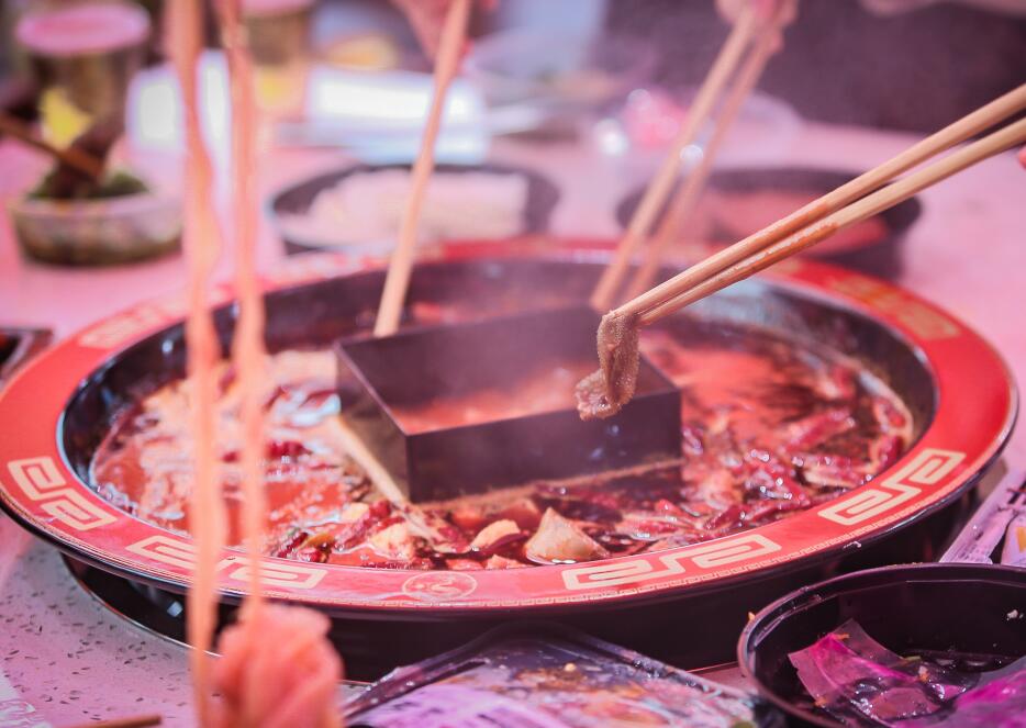 生活從來(lái)不缺重頭再來(lái)的勇氣，只缺一頓火鍋！