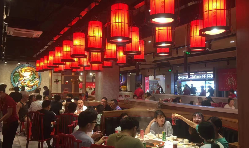 火鍋店燈光設(shè)計，打造氛圍感，提升進(jìn)店率，老板必看！