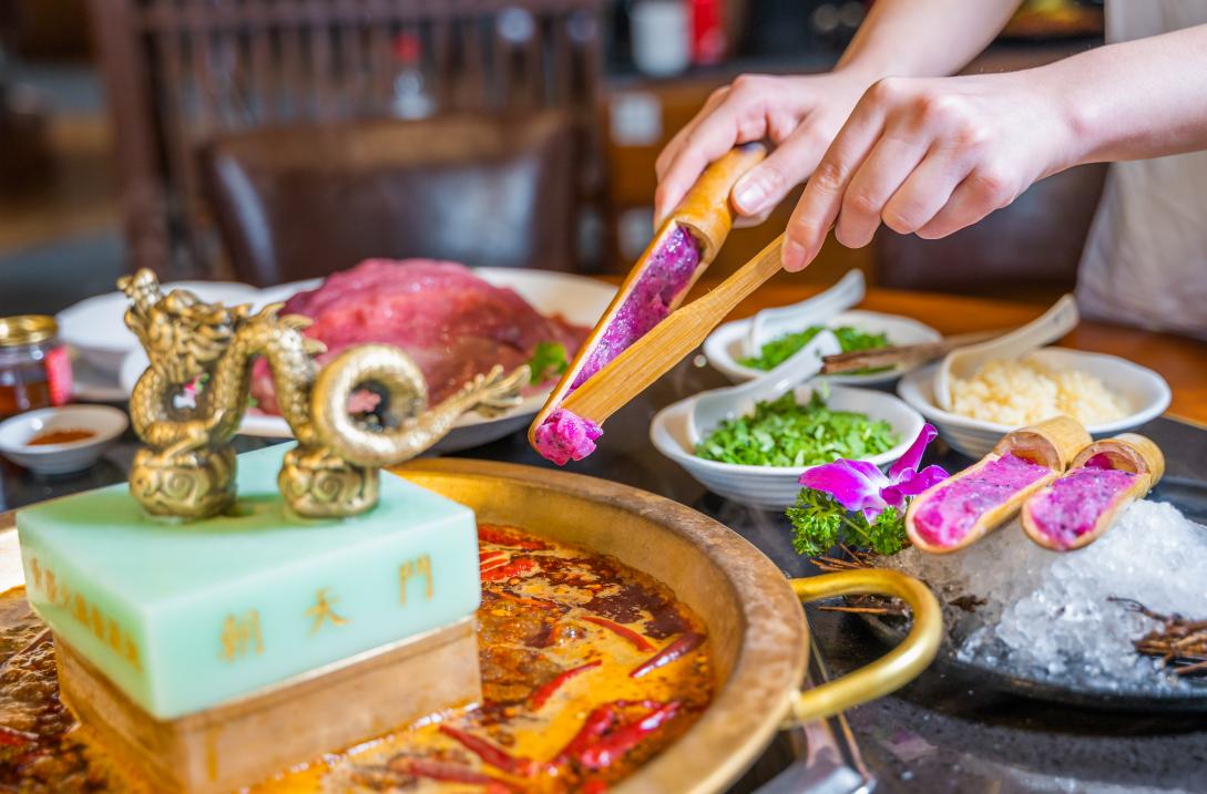 火鍋加盟意義是什么？加盟好還是自營好？
