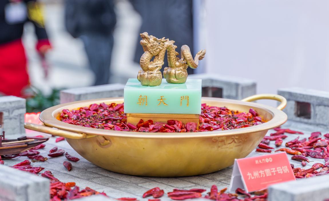 開一家火鍋店，加盟與自創(chuàng)，誰更適合？